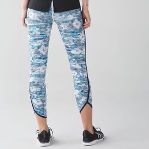 Lululemon Real Quick Tight 7/8 -
Blurry Blue